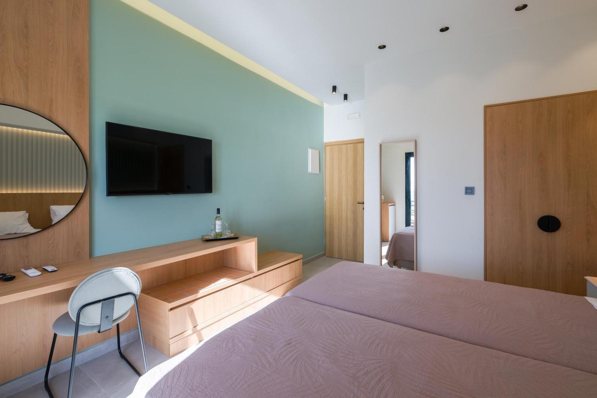 Arocaria Apartments Ханья Экстерьер фото